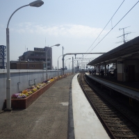 17・18　園田駅4号線降車ホーム先端タイル撤去 (1)